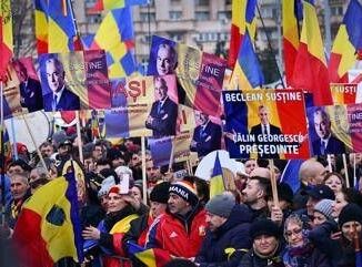Romania disordini dopo no a Georgescu candidato 7 arresti e 13 agenti feriti