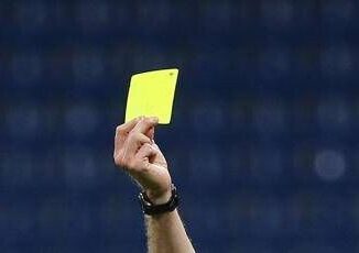 Sapir Berman nella storia del calcio prima arbitra trans in match internazionale