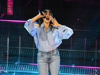Sarah Toscano a Verissimo chi e la cantante di Amarcord ospite oggi