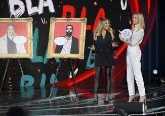 Selvaggia Lucarelli da Fedez a Barbara DUrso le frecciate a Obbligo o verita