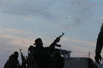 Siria, stragi di alawiti nell’est: al-Sharaa verso resa dei conti con clan Assad