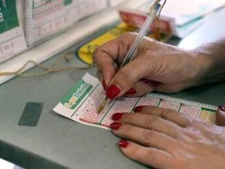 Superenalotto numeri combinazione vincente oggi 1 aprile