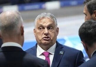 Ucraina Orban si schiera con Trump e scrive allUe. Rutte avverte Zelensky
