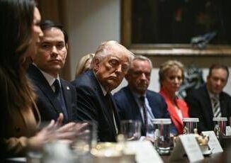 Ucraina Trump Parliamo di centrale di Zaporizhzhia presto accordo per terre rare