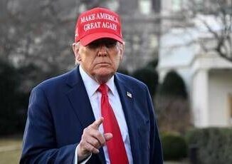 Ucraina Trump attacca Non tollereremo a lungo idea Zelensky su cessate il fuoco