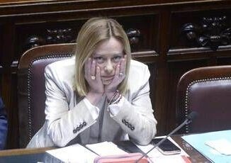 Ue Meloni attacca su Ventotene. Opposizioni Oltraggio