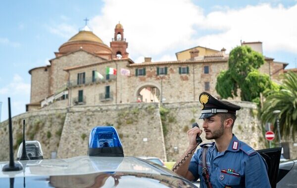 carabinieri controlli ridim carabinieri durante i controlli