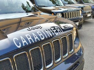 carabinieri auto jeep