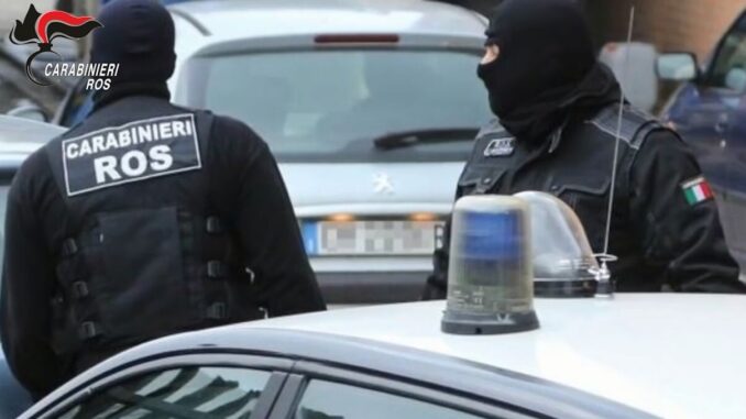 Aiutò il boss Messina Denaro durante la latitanza, arrestata insegnante