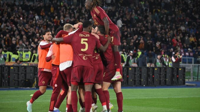 Basta Shomurodov, la Roma batte il Verona e rincorre l’Europa