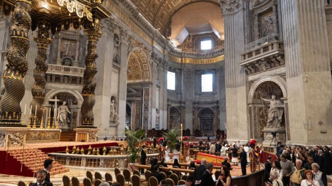 Papa, in 24 ore 50mila accessi alla basilica di San Pietro