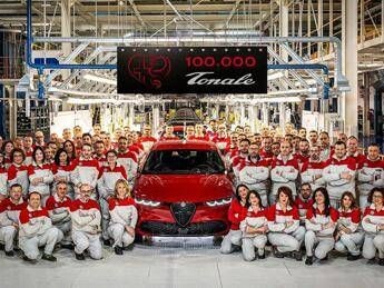 Alfa Romeo Tonale superata quota 100.000 unita prodotte a Pomigliano