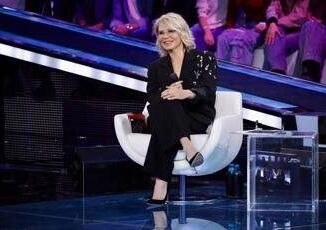 Amici stasera 12 aprile gli ospiti e le anticipazioni della quarta puntata