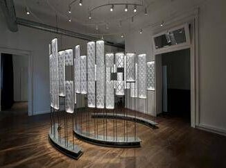 BBA studio presenta alla Milano Design Week Infill Heritageuninstallazione che reinterpreta il linguaggio decorativo dellarchitettura milanese del 900 grazie alla stampa 3D