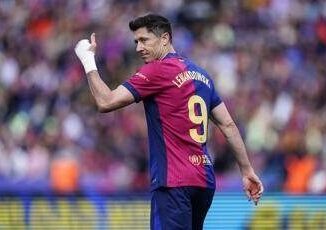 Barcellona rimonta da urlo con Celta Vigo. Ma si rompe Lewandowski Inter a rischio