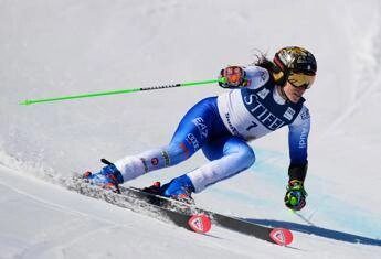Brignone paura ai campionati di gigante cade e viene portata via in elicottero