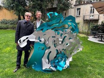 Cial e larte del riciclo a Milano la mostra Lakapoliesis di Matteo Cibic
