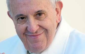 Da Era Francesco a Papa degli ultimi cosi i quotidiani salutano il Pontefice