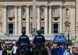 Dai tiratori scelti ai bazooka anti drone il piano per i funerali di Papa Francesco