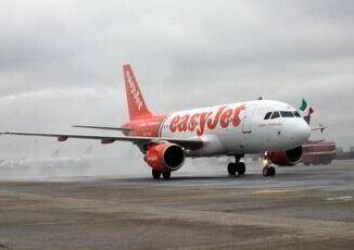 EasyJet oggi sciopero di 4 ore si fermano gli assistenti di volo