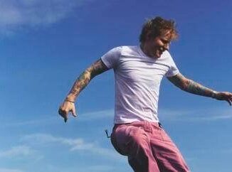 Ed Sheeran riparte da Azizam singolo che unisce pop e cultura persiana