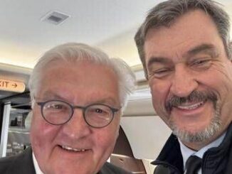 Funerale Papa Francesco bufera social per selfie sorridente Soeder Steinmeier