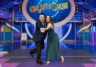 Gialappashow chi e la conduttrice della puntata di oggi anticipazioni