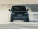 I prototipi elettrici Range Rover superano brillantemente i test invernali