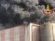 Incendio in industria chimica di Caivano rischio diossina scuole chiuse in diversi comuni