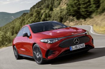 La nuova Mercedes Benz CLA debutta con quattro versioni