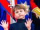 Louis compie 7 anni sui social il sorriso del principe sdentato