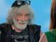 Mauro Corona a Verissimo Senza patente da 2 mesi per il vino
