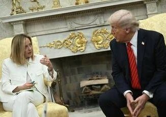 Meloni nella tana di Trump strappa si a incontro con Ue