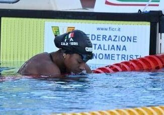 Nuoto Sara Curtis batte record Federica pellegrini nei 100 stile libero