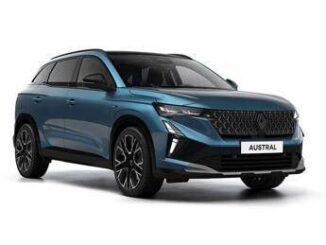 Nuovo Renault Austral 2025 design scolpito e cuore ibrido