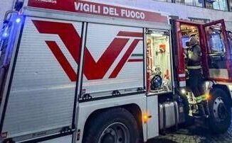 Palermo scoppia incendio in casa e crolla solaio donna muore schiacciata