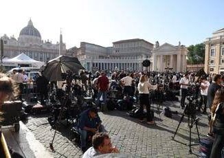 Papa Francesco Ciciliano 250mila persone a Roma per funerali It Alert per gestire flussi