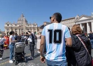 Papa Francesco da oggi omaggio dei fedeli alla salma a San Pietro