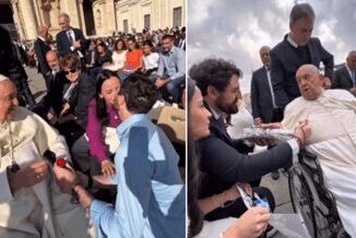 Papa Francesco i due sposi ricordano la proposta di matrimonio il video virale sui social