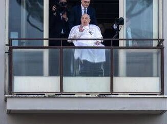 Papa Francesco migliora infezione al Pontefice serve meno ossigeno