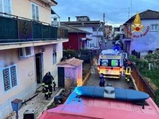 Roma a fuoco abitazione ad Albano morto 69enne