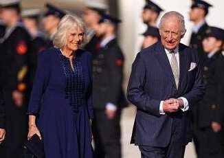 Rosso per Carlo bianco per Camilla vino italiano nei calici dei Reali in visita a Roma