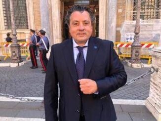 Scuola Anief su elezione rsu cambiare futuro contratto e tutelare i diritti dei lavoratori
