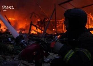 Ucraina nuovo attacco della Russia pioggia di missili su Kiev incendi e feriti nella capitale