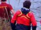 Udine incendio in barca sul fiume a Palazzolo donna dispersa e un ferito