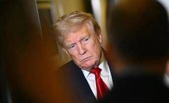 Usa, giudice vuole denunciare Trump per oltraggio alla Corte: “Violate direttive su deportazioni”