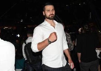 Vianello Torrez Jr la grande boxe torna in chiaro orario e dove vedere il match