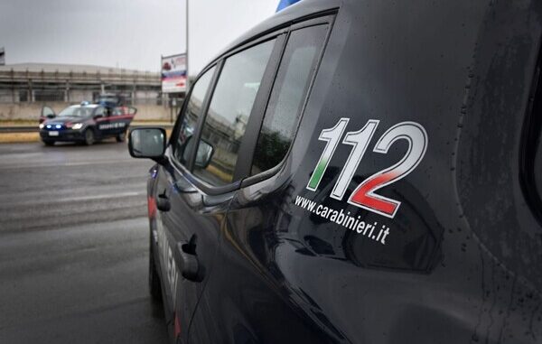 carabinieri auto 112 ridim auto dei carabinieri