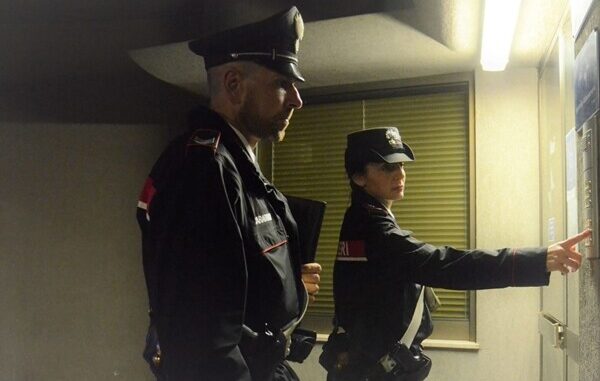 carabinieri coppia