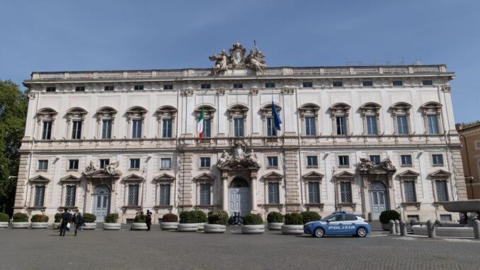 Abuso d’ufficio, Consulta “Non è incostituzionale abrogazione del reato”